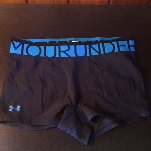 Under Armour Compression Shorts (women)